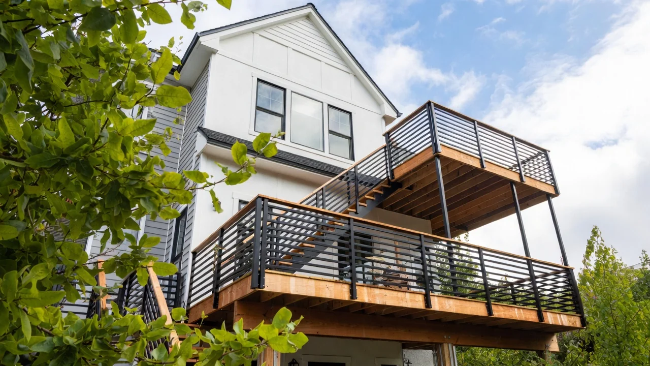 Mosko Construction home
